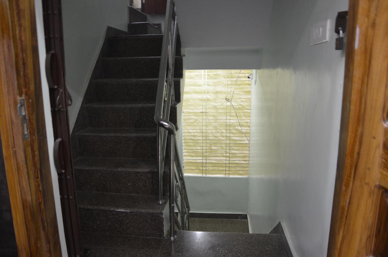 Oyo 7622 Varanasi Stays Ngoại thất bức ảnh