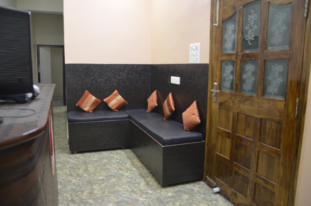 Oyo 7622 Varanasi Stays Ngoại thất bức ảnh