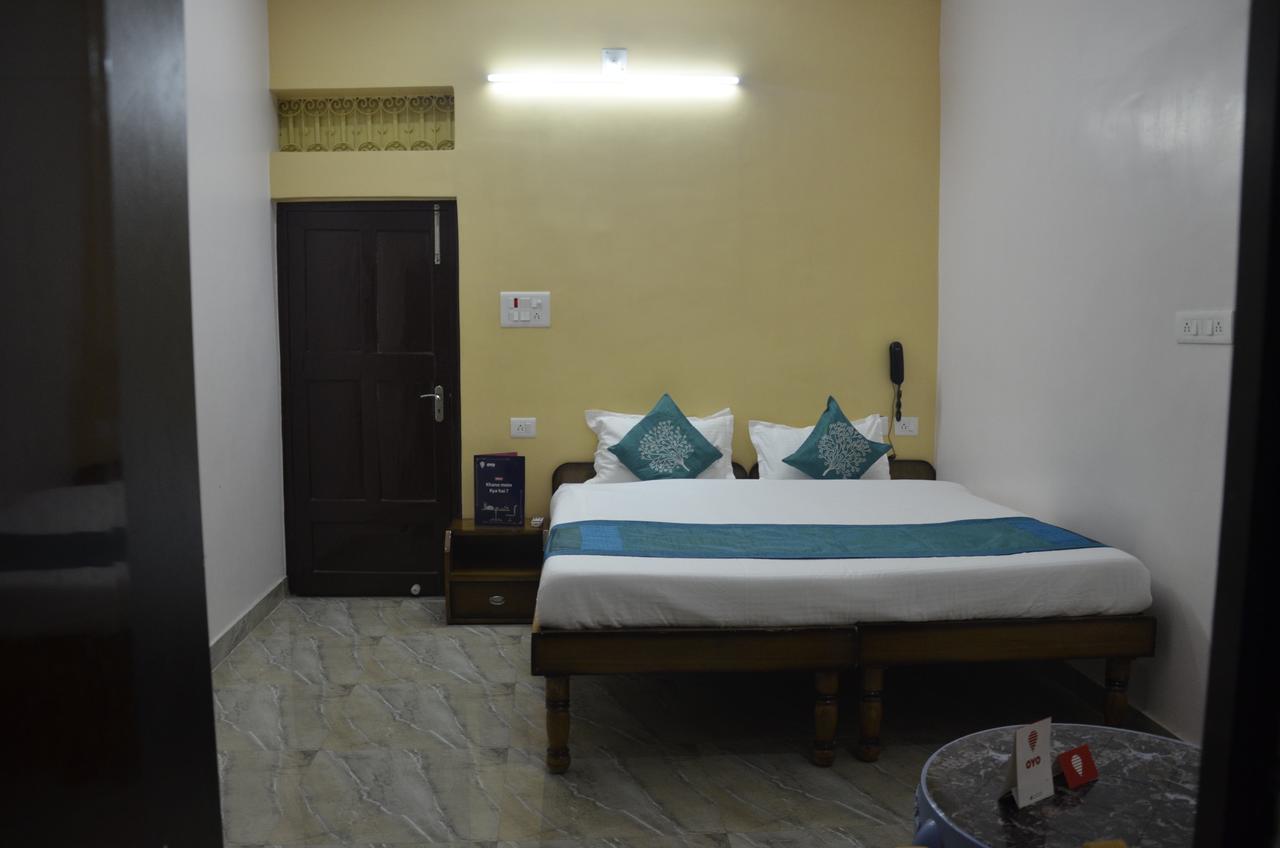 Oyo 7622 Varanasi Stays Ngoại thất bức ảnh