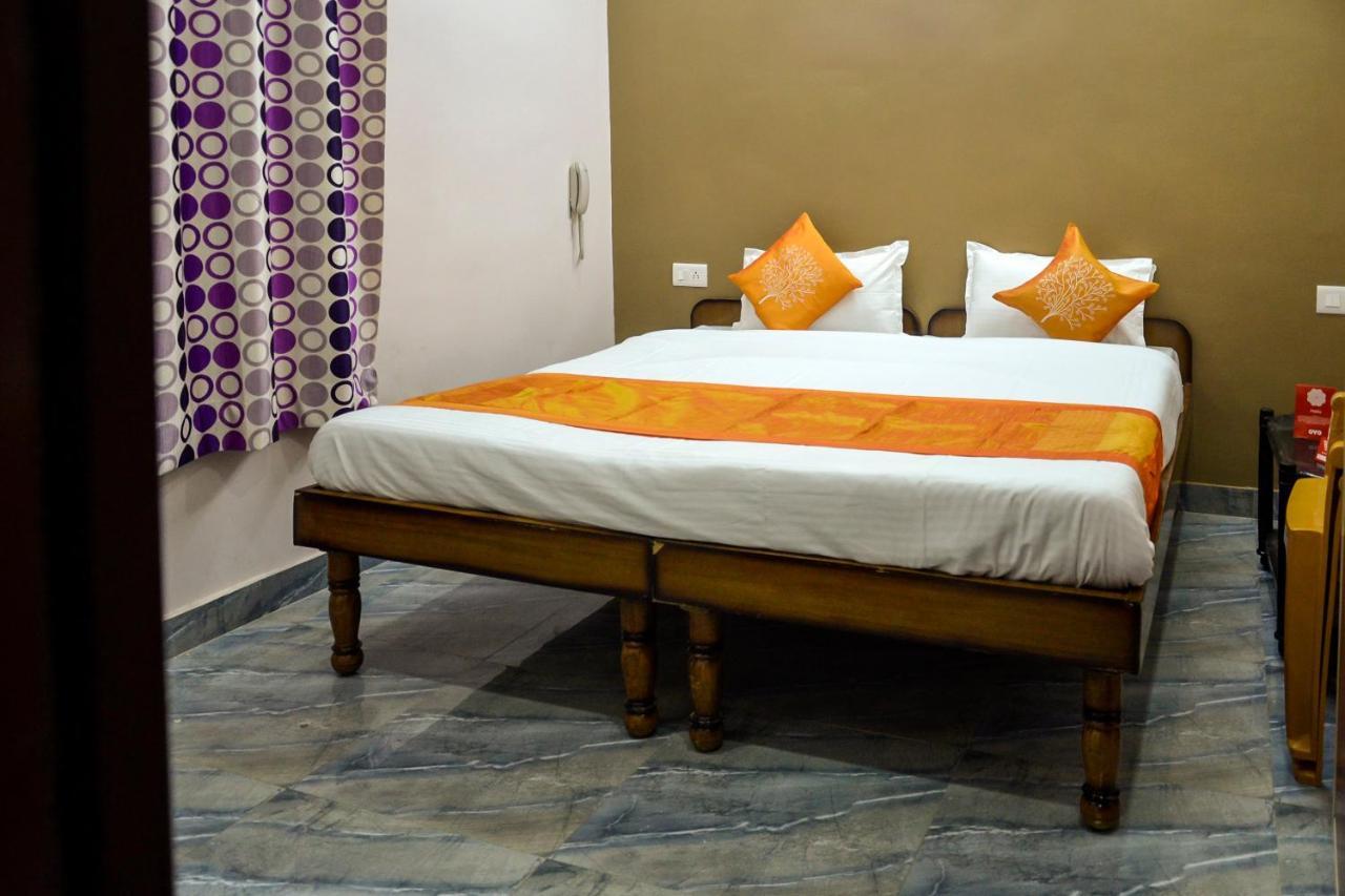 Oyo 7622 Varanasi Stays Ngoại thất bức ảnh